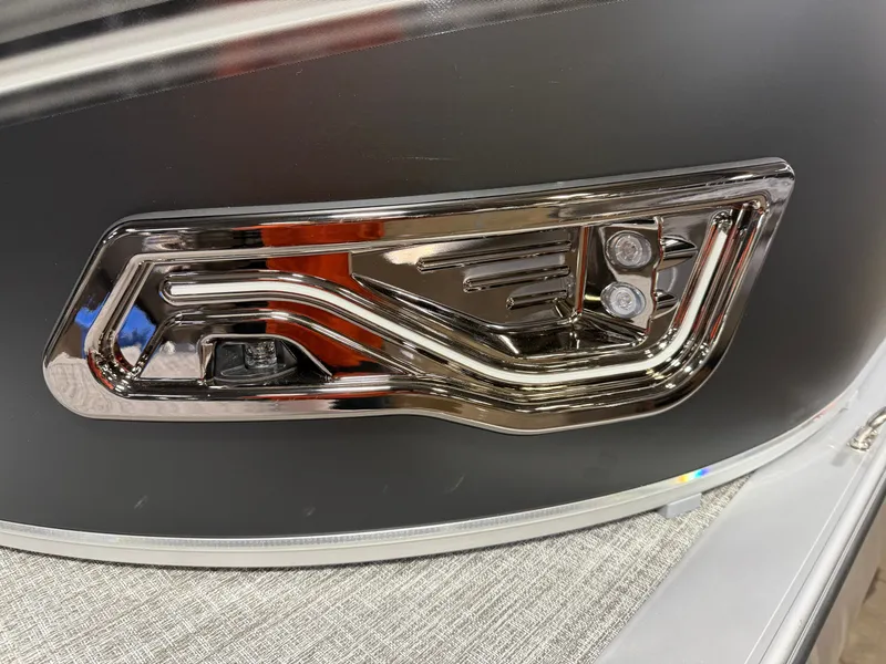 Slide: The Image of Tahoe LTZ 2385 Quad Lounge Shift SS Tritoon & Honda 4-Stroke EFI 2025 - 37