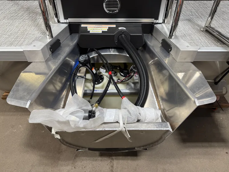 Slide: The Image of Tahoe LTZ 2385 Quad Lounge Shift SS Tritoon & Honda 4-Stroke EFI 2025 - 46