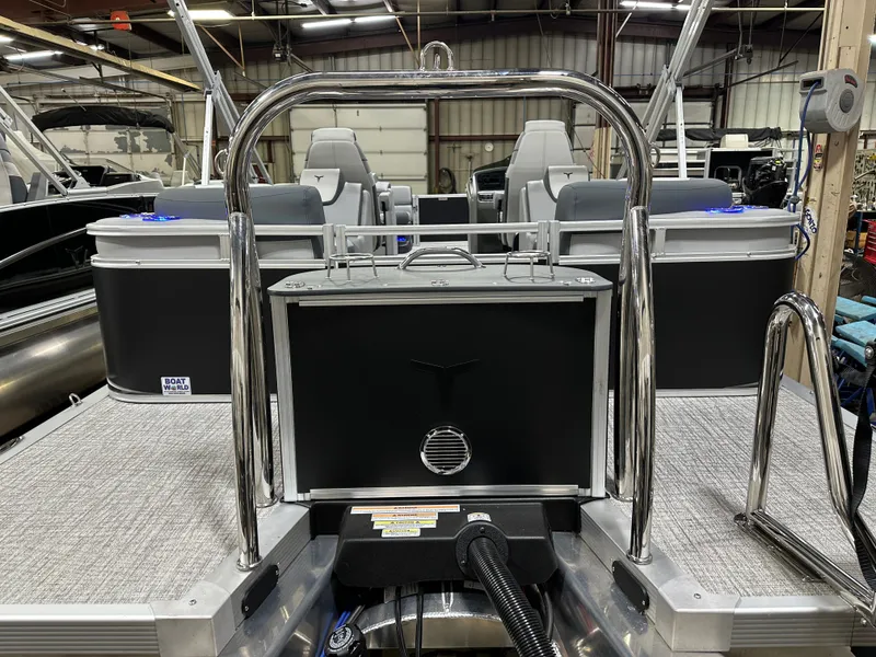 Slide: The Image of Tahoe LTZ 2385 Quad Lounge Tritoon & Honda 4-Stroke EFI 2025 - 45