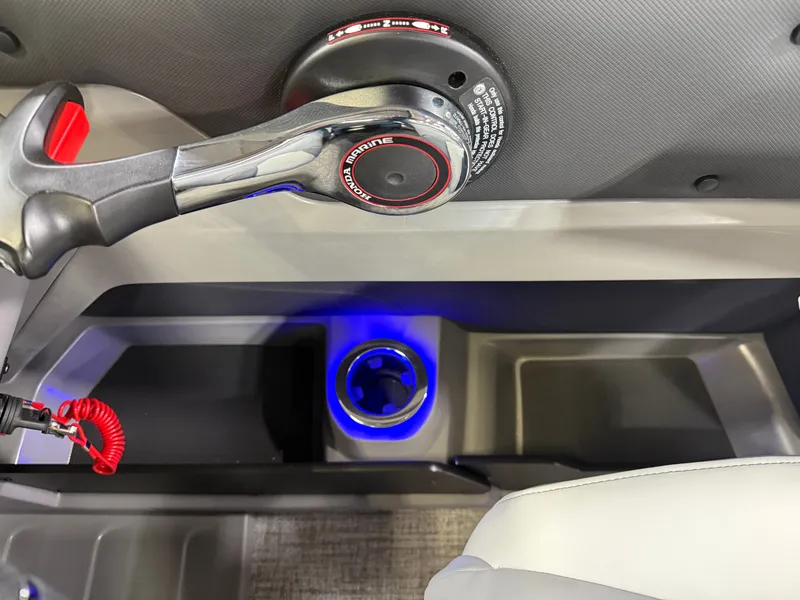 Slide: The Image of Tahoe LTZ 2385 Swingback (VRL) Tritoon & Honda 4-Stroke EFI 2025 - 15