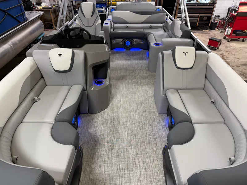 Slide: The Image of Tahoe LTZ 2385 Swingback (VRL) Tritoon & Honda 4-Stroke EFI 2025 - 6