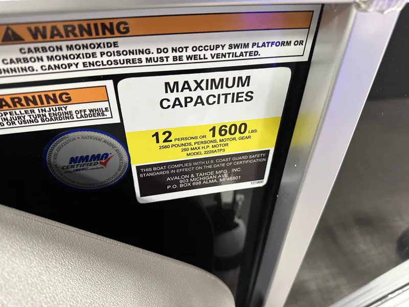 Slide: The Image of Tahoe LTZ 2385 Swingback (VRL) Tritoon & Honda 4-Stroke EFI 2025 - 16