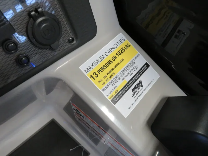 Slide: The Image of Montego Bay 8524 Swingback Deluxe Pontoon & Honda 4-Stroke EFI 2024 - 15