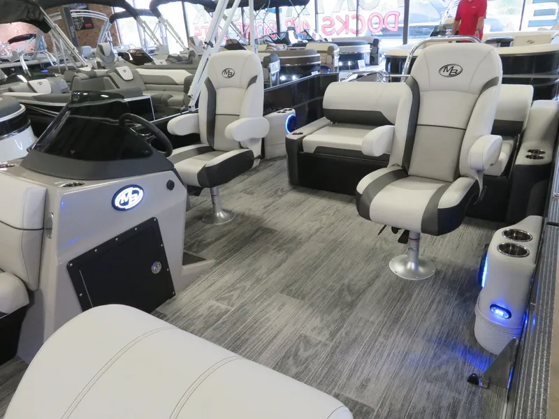 Slide: The Image of Montego Bay 8524 Swingback Deluxe Pontoon & Honda 4-Stroke EFI 2024 - 3