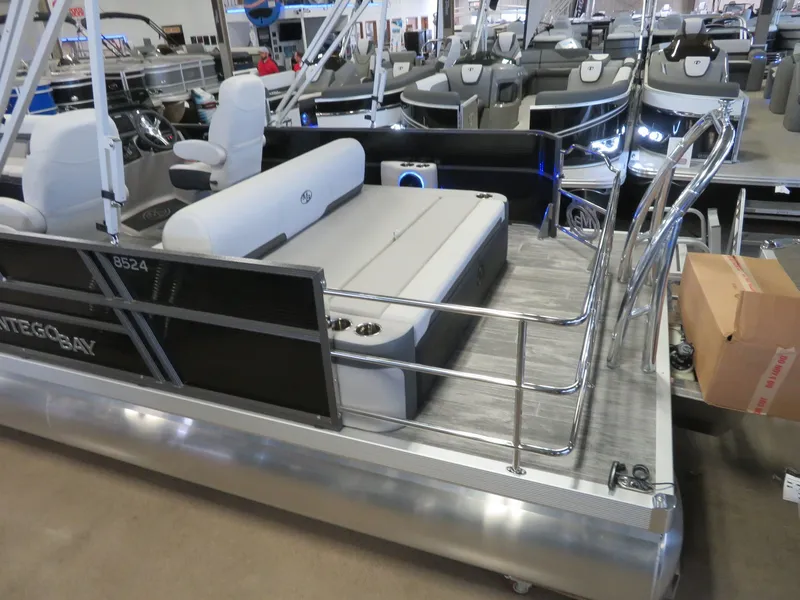 Slide: The Image of Montego Bay 8524 Swingback Deluxe Pontoon & Honda 4-Stroke EFI 2024 - 4