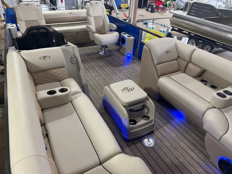 Slide: The Image of Montego Bay NEW 8524 Swingback Pontoon & Honda 100HP 4-Stroke EFI 2023 - 32