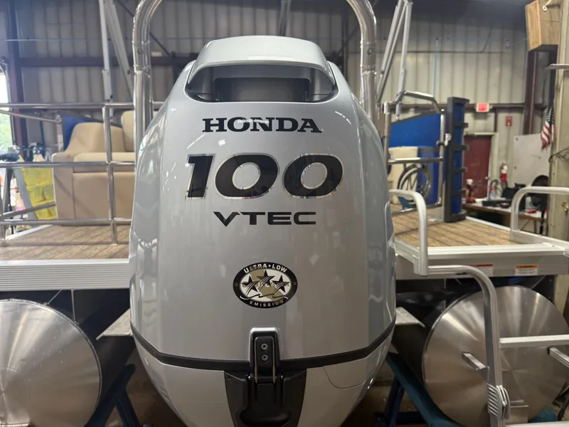 Slide: The Image of Montego Bay NEW 8524 Swingback Pontoon & Honda 100HP 4-Stroke EFI 2023 - 41