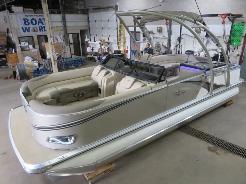 Slide: The Image of Tahoe 200HP Elite Windshield 2385 Tritoon 2024 - 57