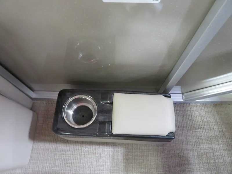 Slide: The Image of Tahoe LTZ 2385 Elite Windshield Tritoon & Suzuki 200HP 4-Stroke EFI 2024 - 19