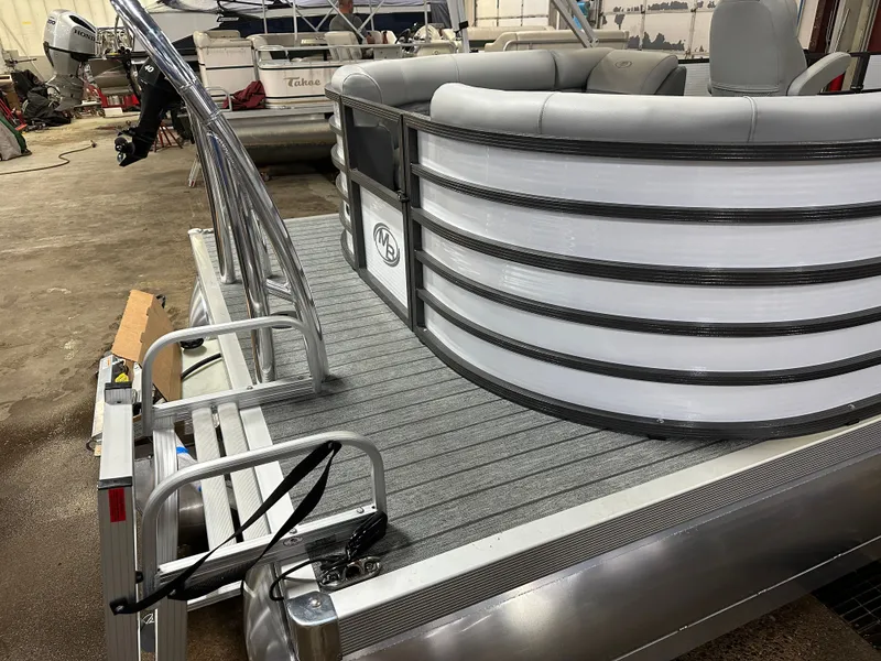 Slide: The Image of Montego Bay TT8524 Quad Lounge 225HP Honda Tritoon Pontoon 2023 - 35