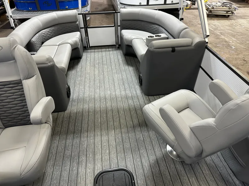 Slide: The Image of Montego Bay TT8524 Quad Lounge 225HP Honda Tritoon Pontoon 2023 - 5
