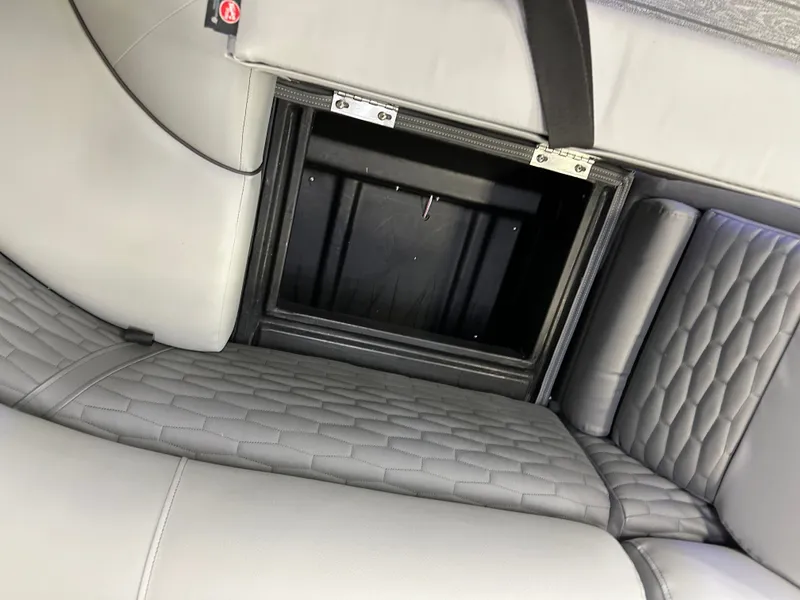 Slide: The Image of Montego Bay TT8524 Quad Lounge 225HP Honda Tritoon Pontoon 2023 - 9