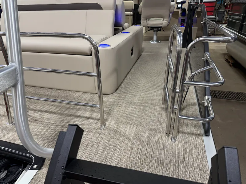 Slide: The Image of Bentley Pontoons Legacy 220 Swingback & Honda 4-Stroke EFI 2026 - 49