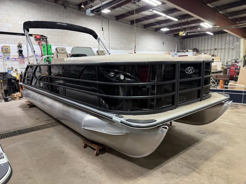 Slide: The Image of Bentley Pontoons Legacy 220 Swingback & Honda 4-Stroke EFI 2026 - 51