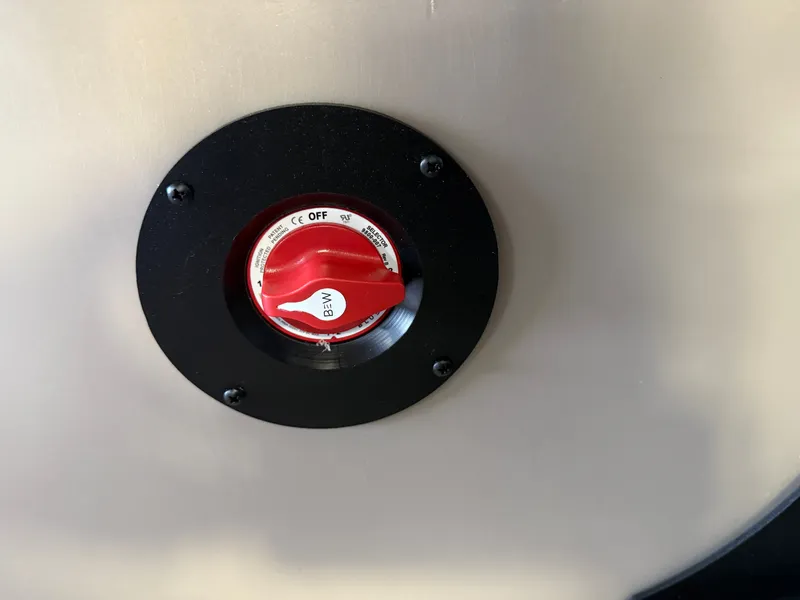 Slide: The Image of Bentley Pontoons Legacy 220 Navigator Quad Lounge & Honda 4-Stroke EFI 2025 - 27