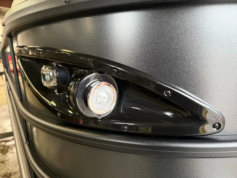 Slide: The Image of Bentley Pontoons Legacy 220 Navigator Quad Lounge & Honda 4-Stroke EFI 2025 - 33