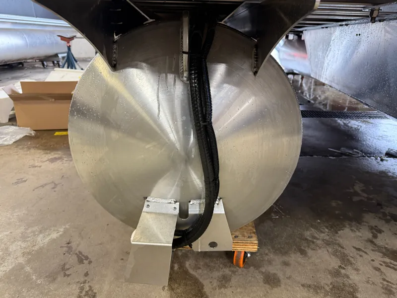 Slide: The Image of Bentley Pontoons Legacy 220 Navigator Quad Lounge & Honda 4-Stroke EFI 2025 - 42