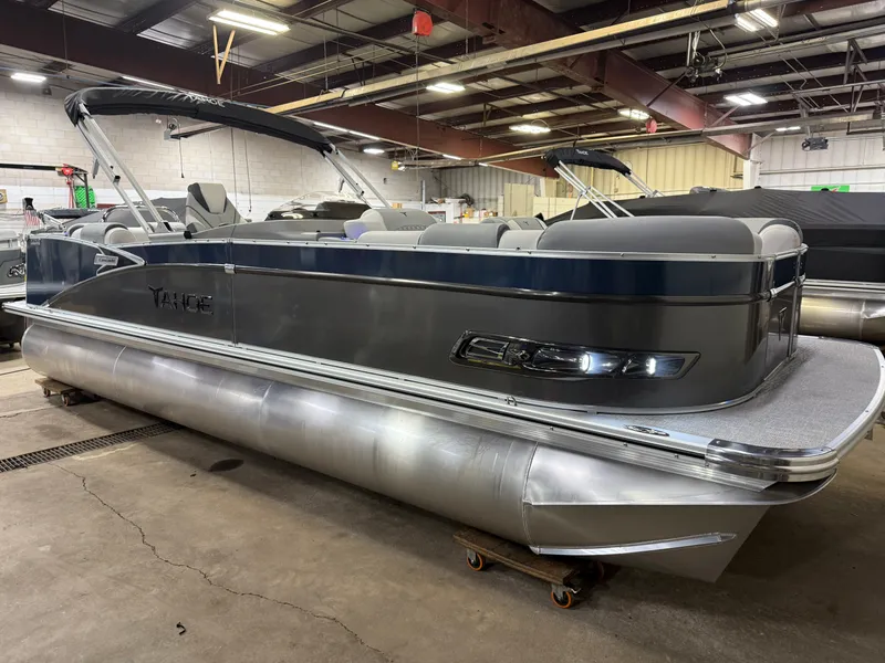 Slide: The Image of Tahoe Cascade 2385 Elite Tritoon & Honda 225HP 4-Stroke EFI 2025 - 51