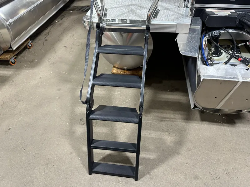 Slide: The Image of Tahoe Cascade 2385 Elite Tritoon & Honda 225HP 4-Stroke EFI 2025 - 50