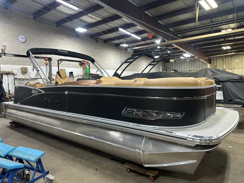 Slide: The Image of Tahoe Cascade 2385 Elite Tritoon & Honda 225HP 4-Stroke EFI 2025 - 55