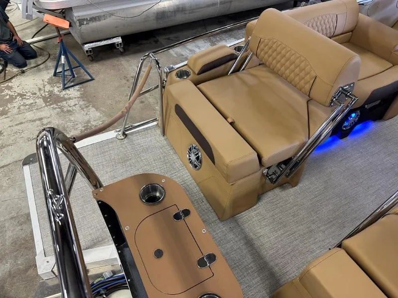 Slide: The Image of Tahoe Cascade 2385 Quad Lounge Shift Tritoon & 225HP 4-Stroke 2025 - 26