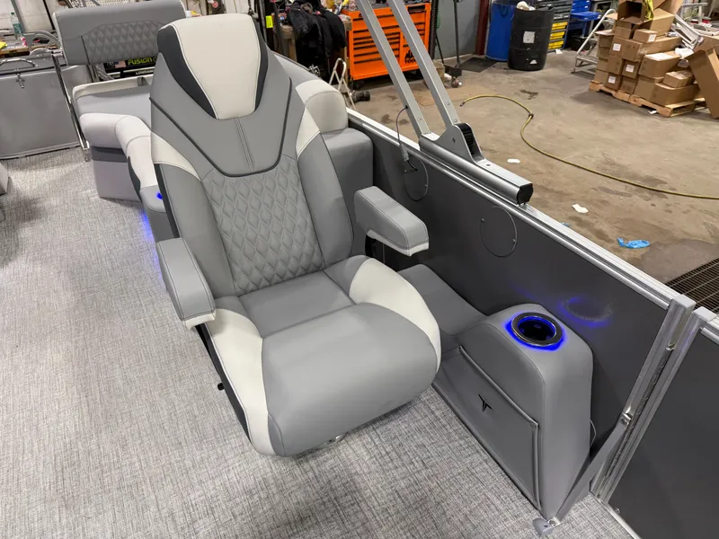 Slide: The Image of Tahoe Cascade 2385 Quad Lounge Shift SS Tritoon & Honda 225HP Outboard 2025 - 10