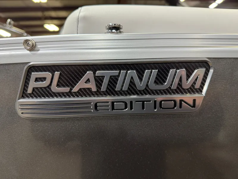 Slide: The Image of Tahoe Cascade 2385 Quad Lounge Tritoon & 225HP 4-Stroke 2025 - 48