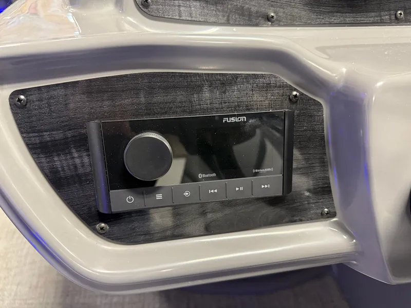 Slide: The Image of Tahoe LTZ 2385 Elite Windshield Tritoon & Honda 4-Stroke EFI 2025 - 10