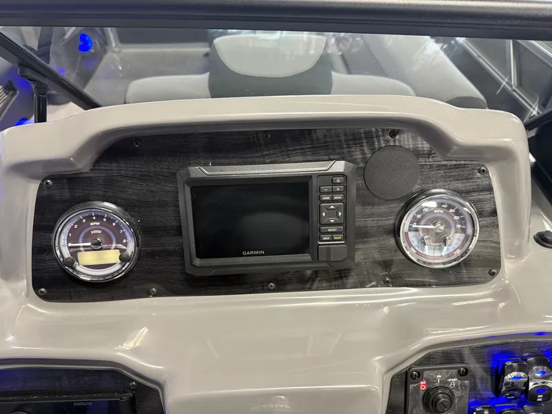 Slide: The Image of Tahoe LTZ 2385 Elite Windshield Tritoon & Honda 4-Stroke EFI 2025 - 11