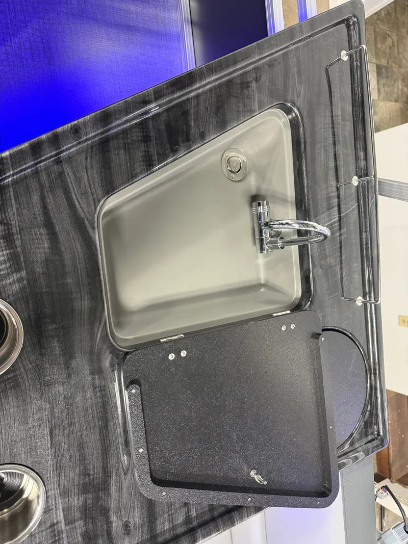 Slide: The Image of Tahoe LTZ 2385 Elite Windshield Tritoon & Honda 4-Stroke EFI 2025 - 15