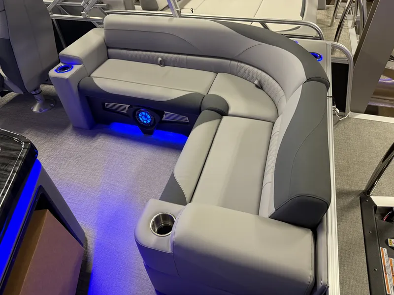 Slide: The Image of Tahoe LTZ 2385 Elite Windshield Tritoon & Honda 4-Stroke EFI 2025 - 17