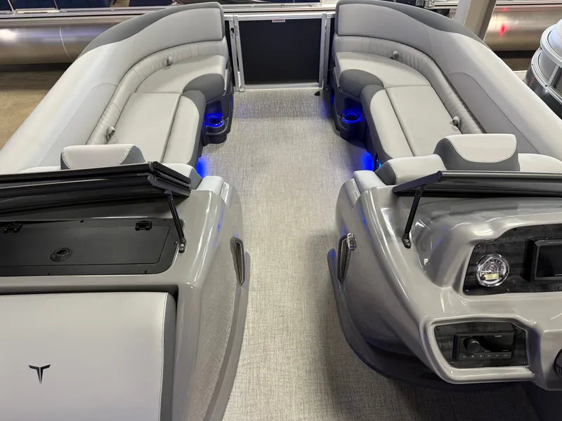 Slide: The Image of Tahoe LTZ 2385 Elite Windshield Tritoon & Honda 4-Stroke EFI 2025 - 22