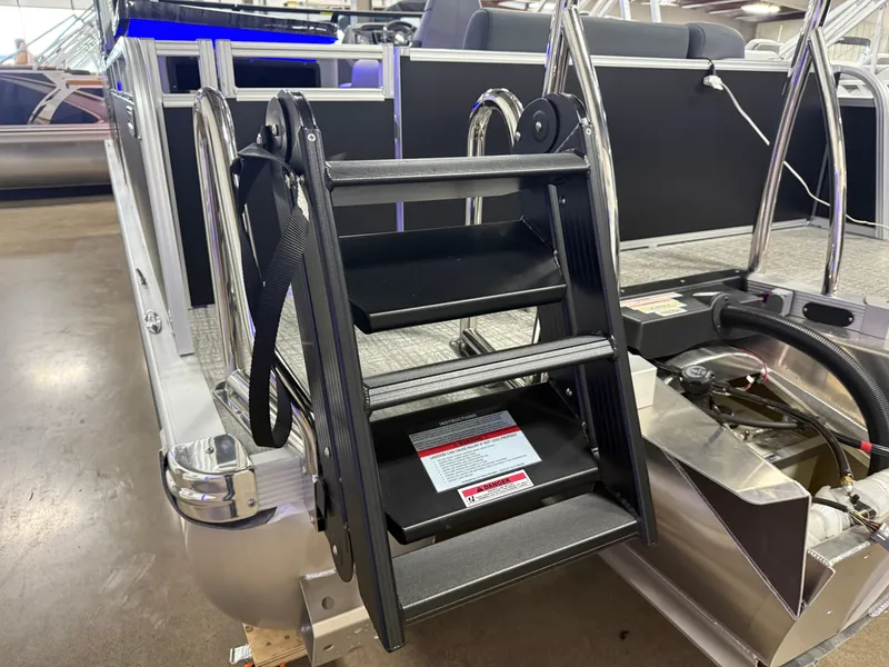 Slide: The Image of Tahoe LTZ 2385 Elite Windshield Tritoon & Honda 4-Stroke EFI 2025 - 33