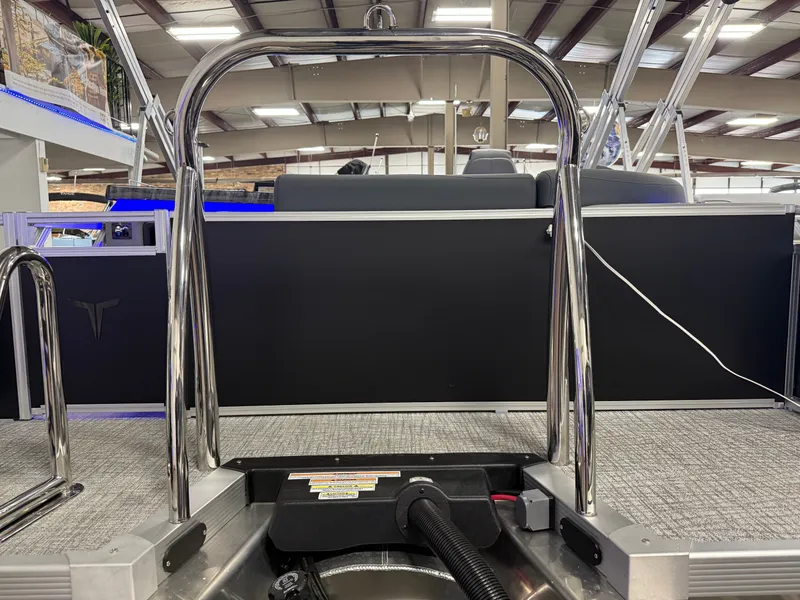 Slide: The Image of Tahoe LTZ 2385 Elite Windshield Tritoon & Honda 4-Stroke EFI 2025 - 36