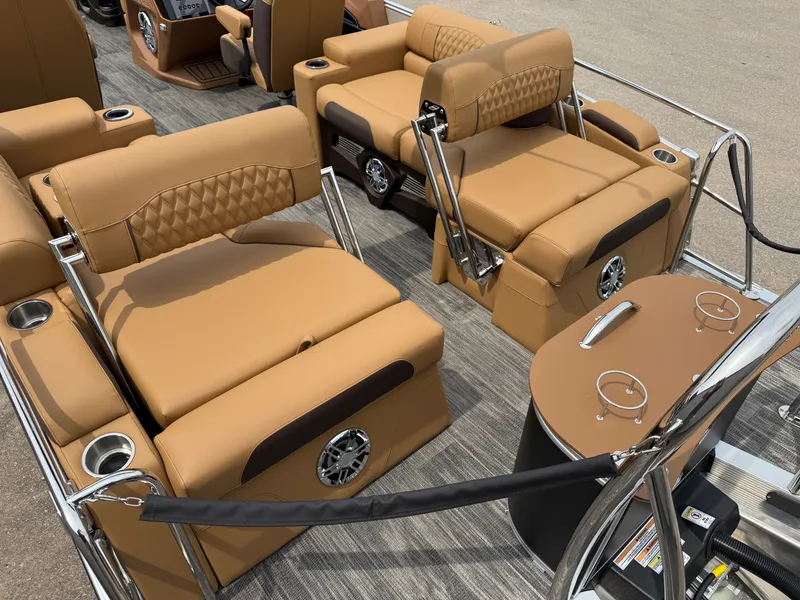 Slide: The Image of Tahoe Cascade 2385 Quad Lounge Shift Tritoon & Honda 4-Stroke EFI 2025 - 22