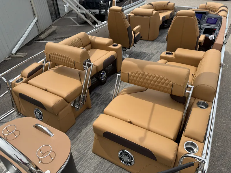 Slide: The Image of Tahoe Cascade 2385 Quad Lounge Shift Tritoon & Honda 4-Stroke EFI 2025 - 24