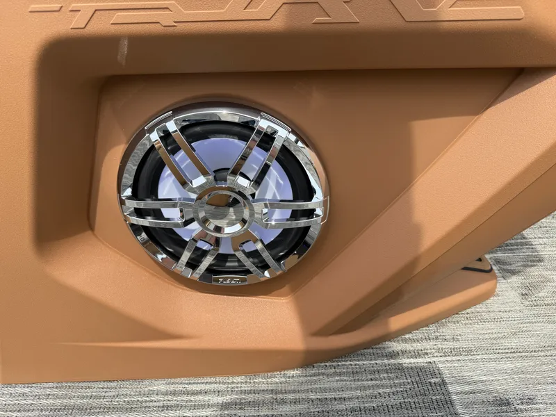 Slide: The Image of Tahoe Cascade 2385 Quad Lounge Shift Tritoon & Honda 4-Stroke EFI 2025 - 30