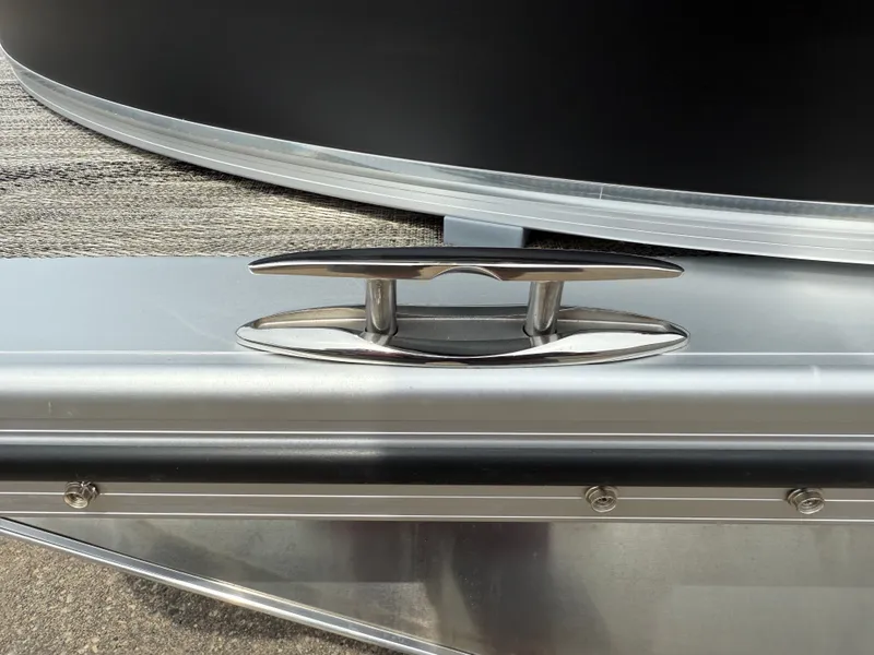 Slide: The Image of Tahoe Cascade 2385 Quad Lounge Shift Tritoon & Honda 4-Stroke EFI 2025 - 38