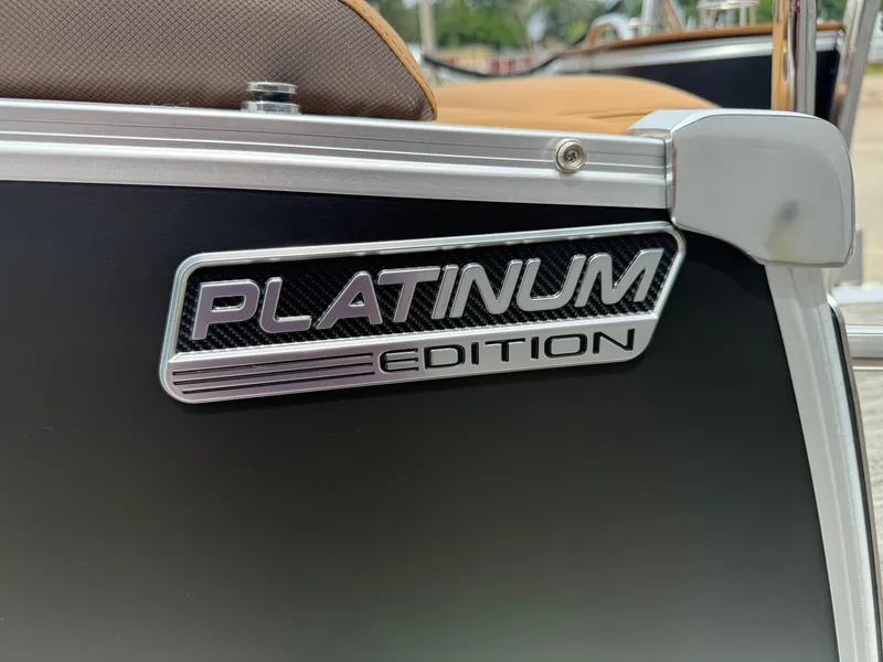 Slide: The Image of Tahoe Cascade 2385 Quad Lounge Shift Tritoon & Honda 4-Stroke EFI 2025 - 41