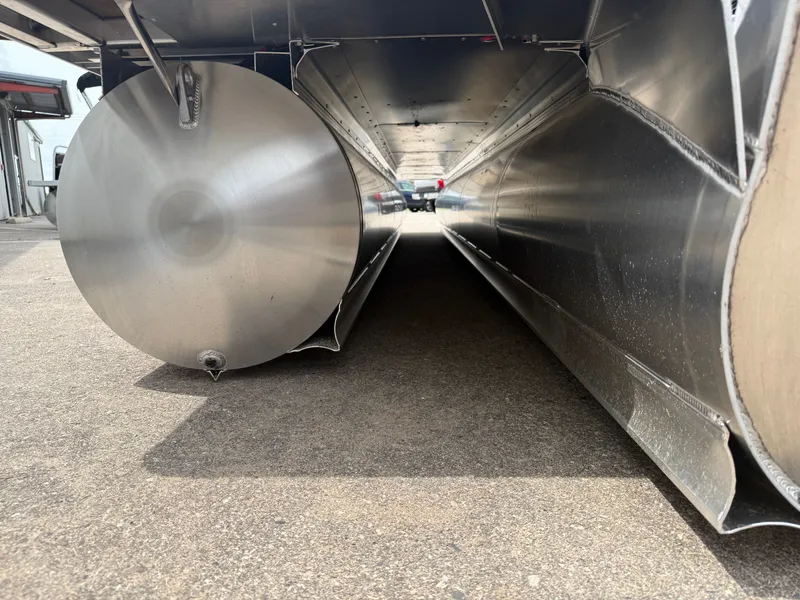 Slide: The Image of Tahoe Cascade 2385 Quad Lounge Shift Tritoon & Honda 4-Stroke EFI 2025 - 44