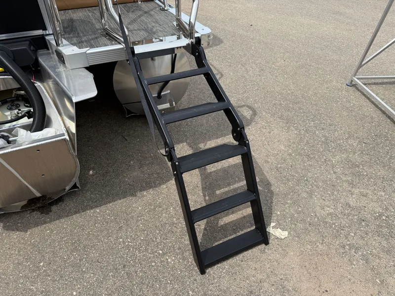 Slide: The Image of Tahoe Cascade 2385 Quad Lounge Shift Tritoon & Honda 4-Stroke EFI 2025 - 48