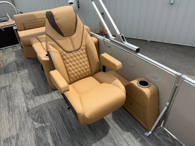 Slide: The Image of Tahoe Cascade 2385 Quad Lounge Shift Tritoon & Honda 4-Stroke EFI 2025 - 9