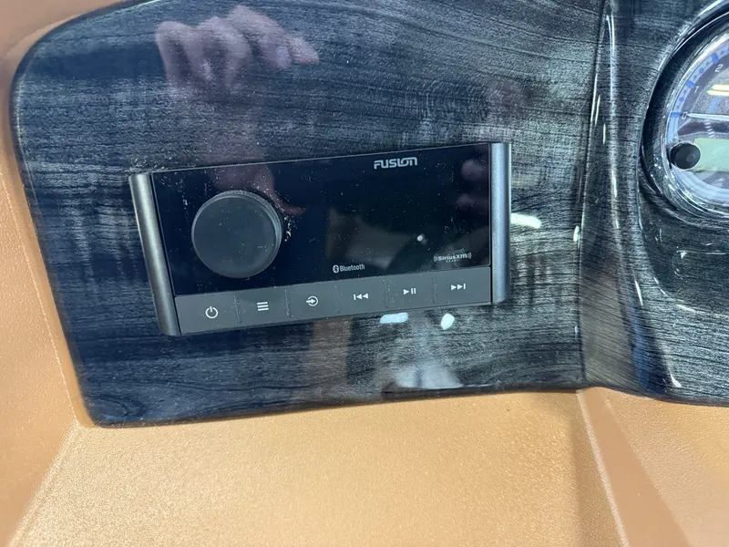 Slide: The Image of Tahoe LTZ 2385 Quad Lounge Shift Flip Tritoon & Honda 4-Stroke EFI 2025 - 14