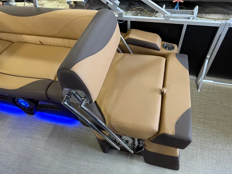 Slide: The Image of Tahoe LTZ 2385 Quad Lounge Shift Flip Tritoon & Honda 4-Stroke EFI 2025 - 19