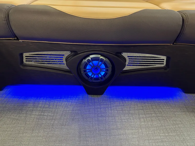 Slide: The Image of Tahoe LTZ 2385 Quad Lounge Shift Flip Tritoon & Honda 4-Stroke EFI 2025 - 27