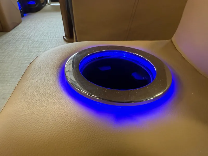 Slide: The Image of Tahoe LTZ 2385 Quad Lounge Shift Flip Tritoon & Honda 4-Stroke EFI 2025 - 28