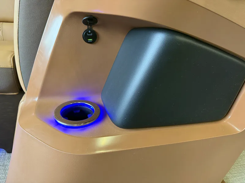 Slide: The Image of Tahoe LTZ 2385 Quad Lounge Shift Flip Tritoon & Honda 4-Stroke EFI 2025 - 31