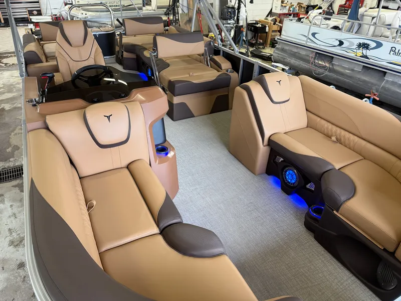 Slide: The Image of Tahoe LTZ 2385 Quad Lounge Shift Flip Tritoon & Honda 4-Stroke EFI 2025 - 34