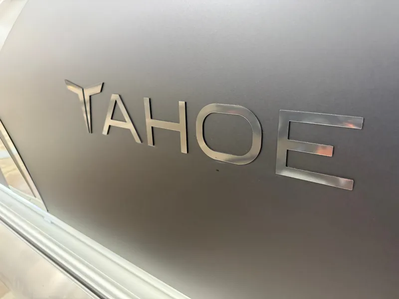 Slide: The Image of Tahoe LTZ 2385 Quad Lounge Shift Flip Tritoon & Honda 4-Stroke EFI 2025 - 40