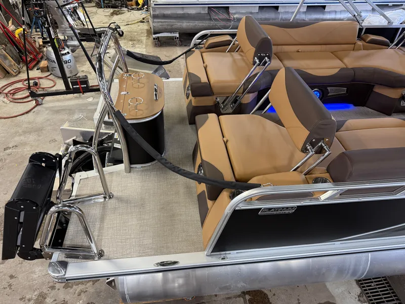 Slide: The Image of Tahoe LTZ 2385 Quad Lounge Shift Flip Tritoon & Honda 4-Stroke EFI 2025 - 5